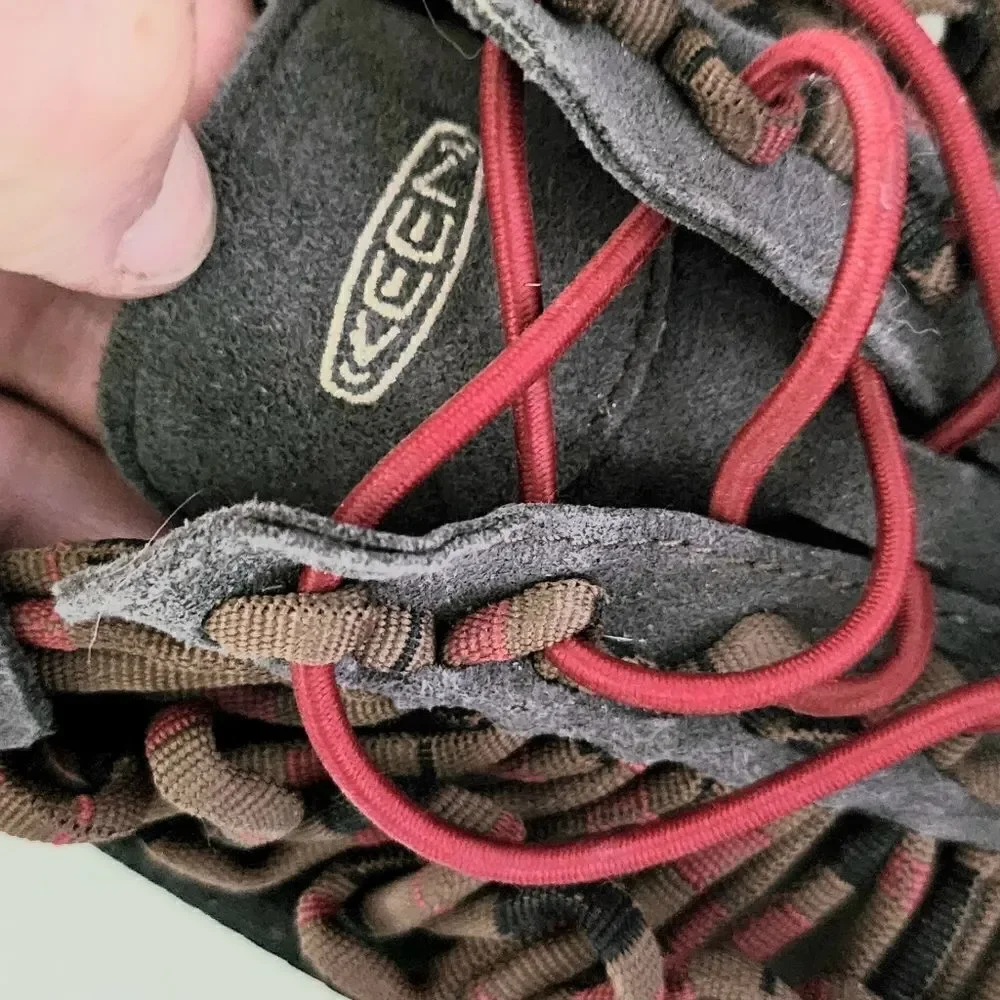KEEN Uneek ParaCord Bungee Sandals Brown Red Black Mens 10